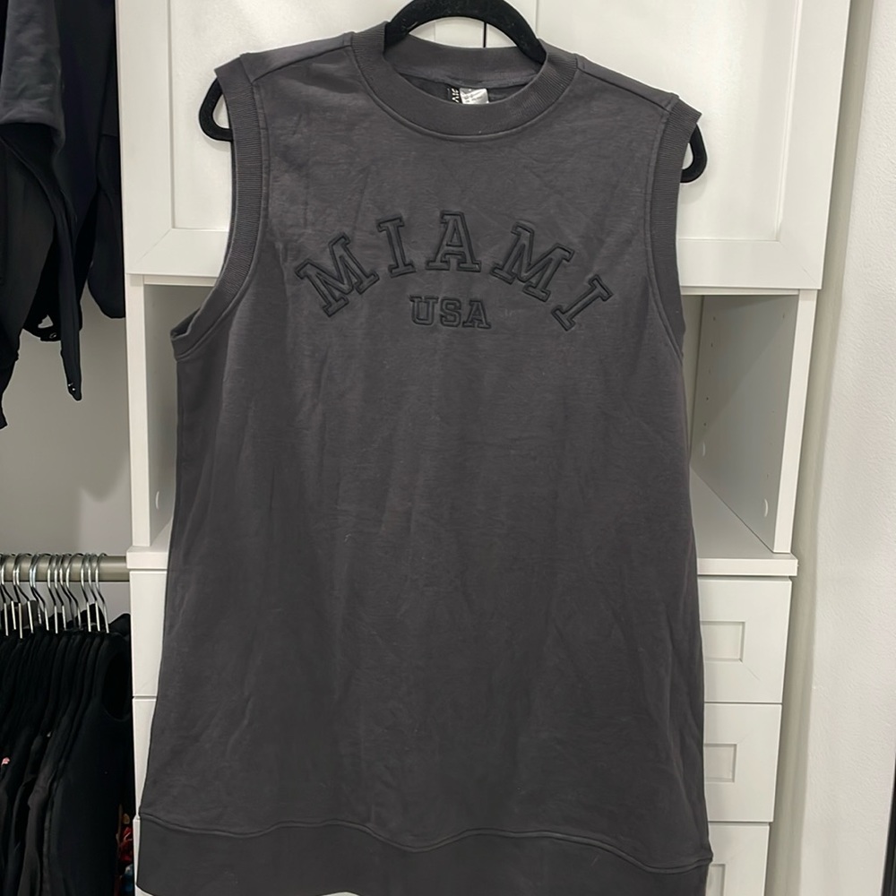 H&M Miami sleeveless sweatshirt dress